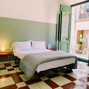 https://maria-magdalena-room-5.1costadelsol.com